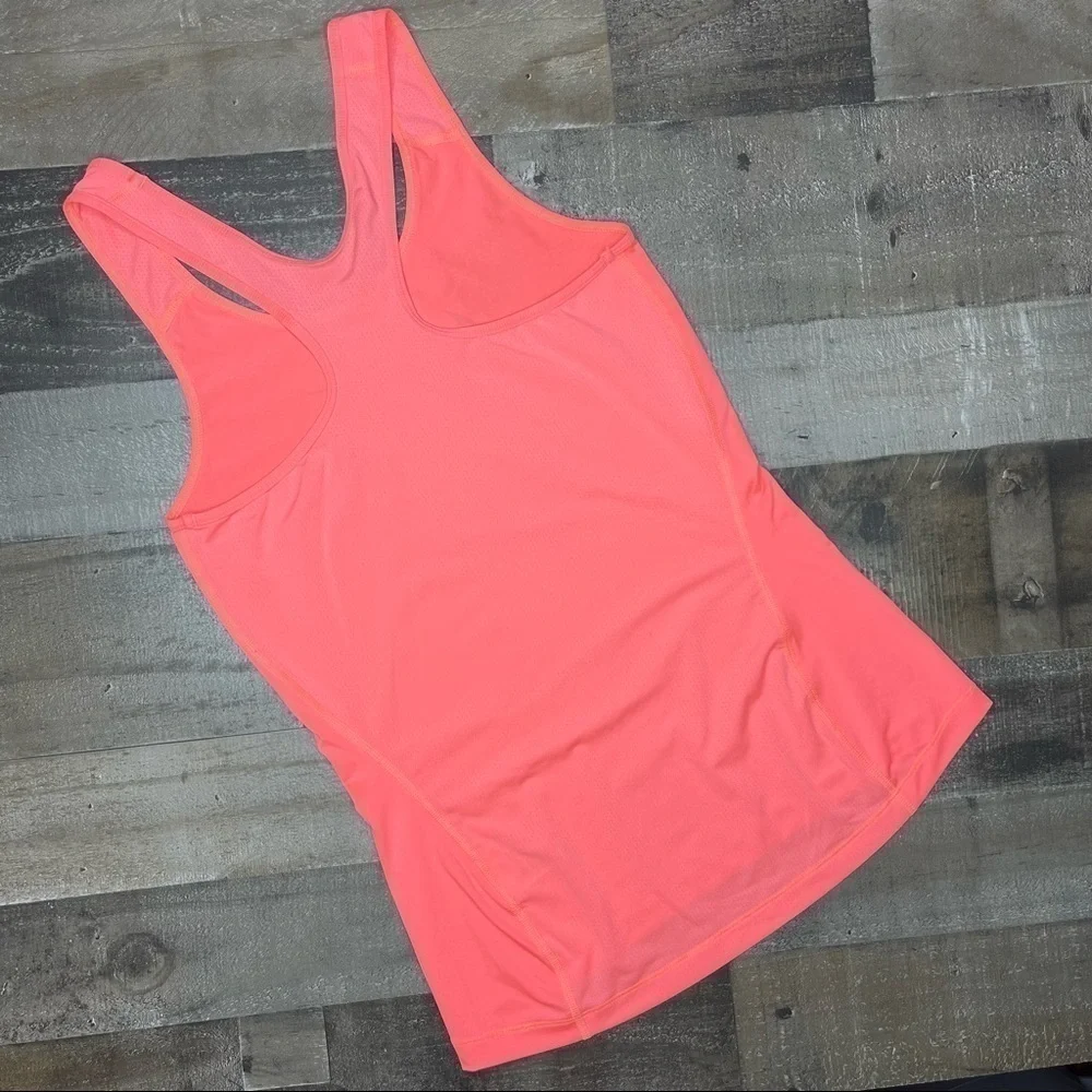 Nike Racerback Tank Top size Small
